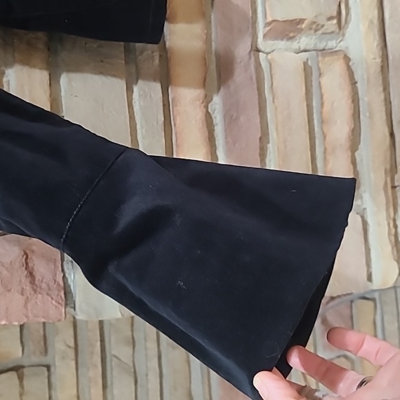 DKNY | Velvet Jacket - Picture 3 of 10